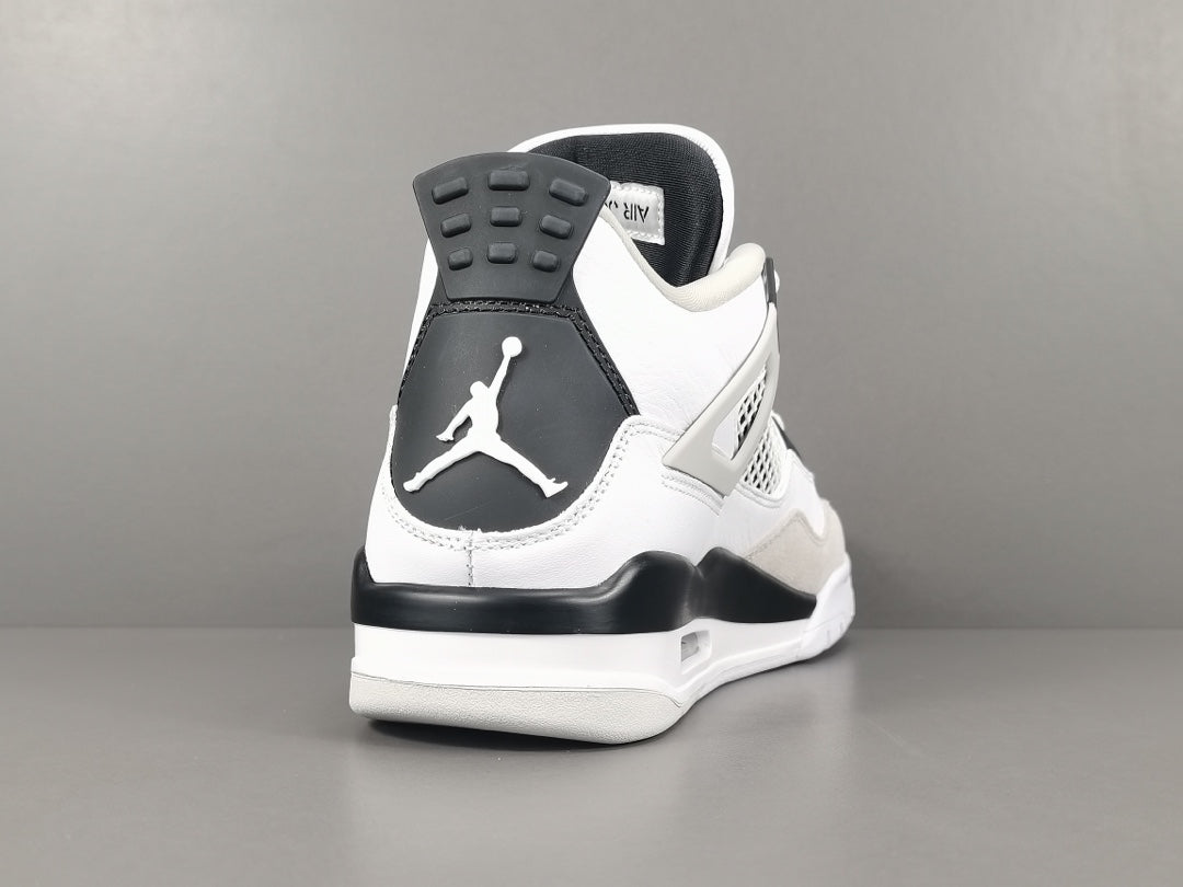 Air Jordan 4 Retro MilitaryBlack - Calcio e Moda