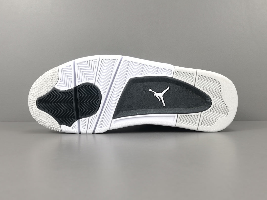 Air Jordan 4 Retro MilitaryBlack - Calcio e Moda
