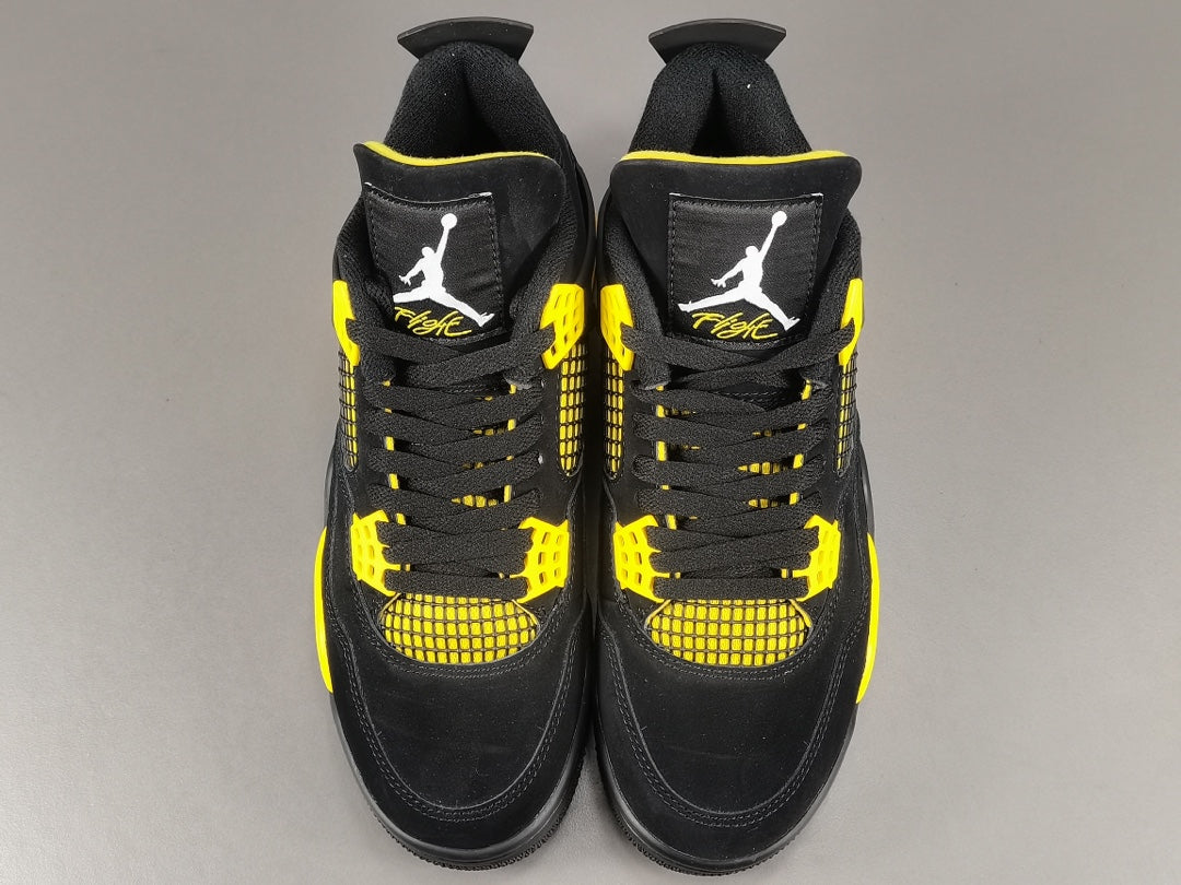 Air Jordan 4 Thunder - Calcio e Moda