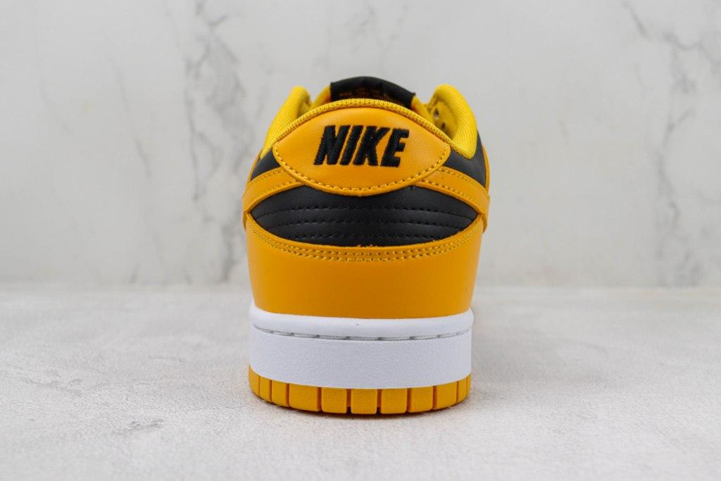 Nike Dunk Low Championship Goldenrod - Calcio e Moda