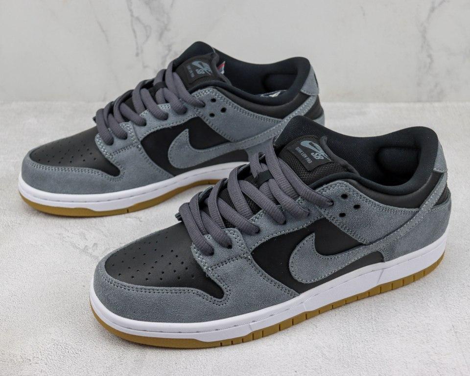 Nike Dunk Low Dark Grey Black Gum - Calcio e Moda