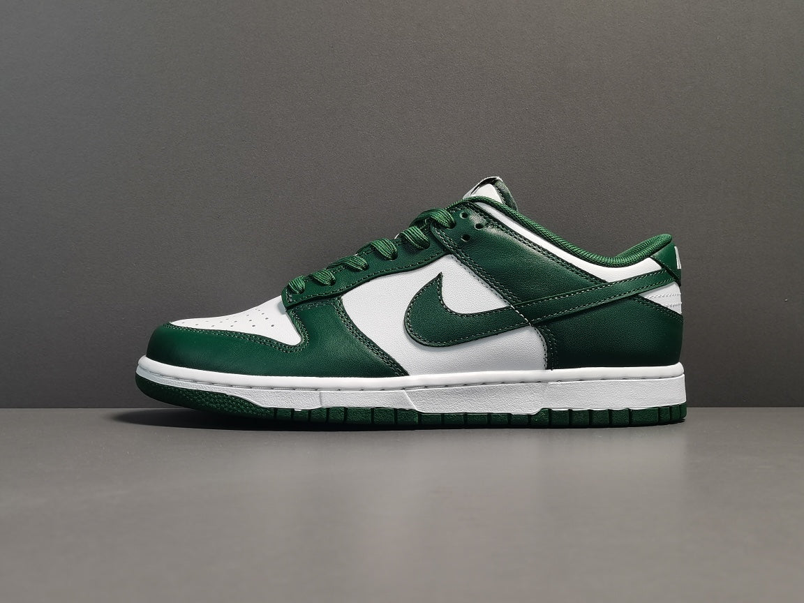 Nike Dunk Low Team Green - Calcio e Moda