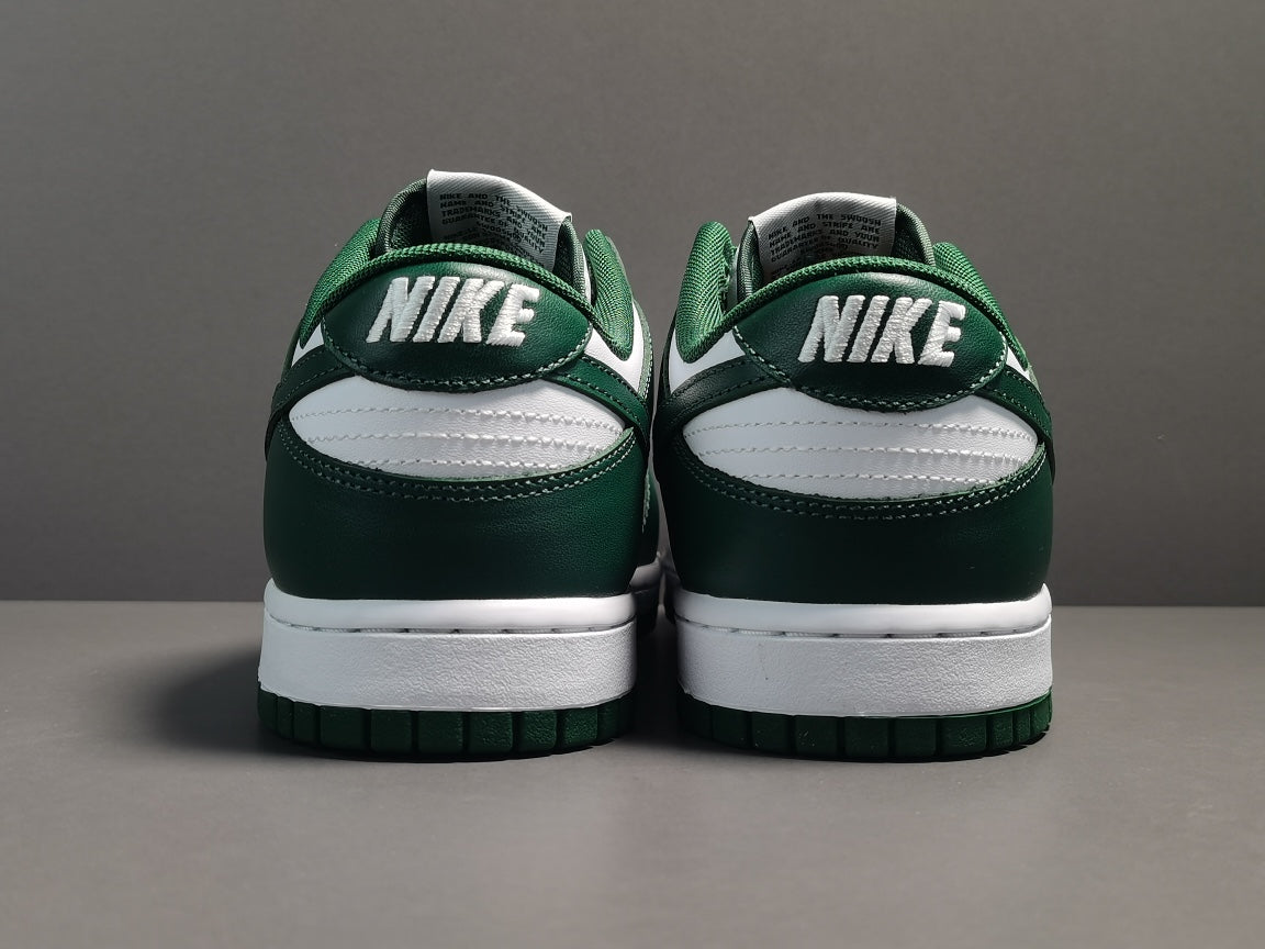 Nike Dunk Low Team Green - Calcio e Moda