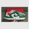 Carica e riproduci video nel visualizzatore Galleria, Nike Dunk Low Team Green