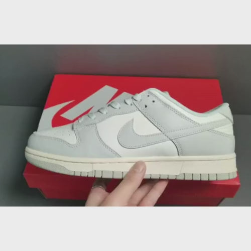 Nike Dunk Low Ghiaccio "Light Bone"