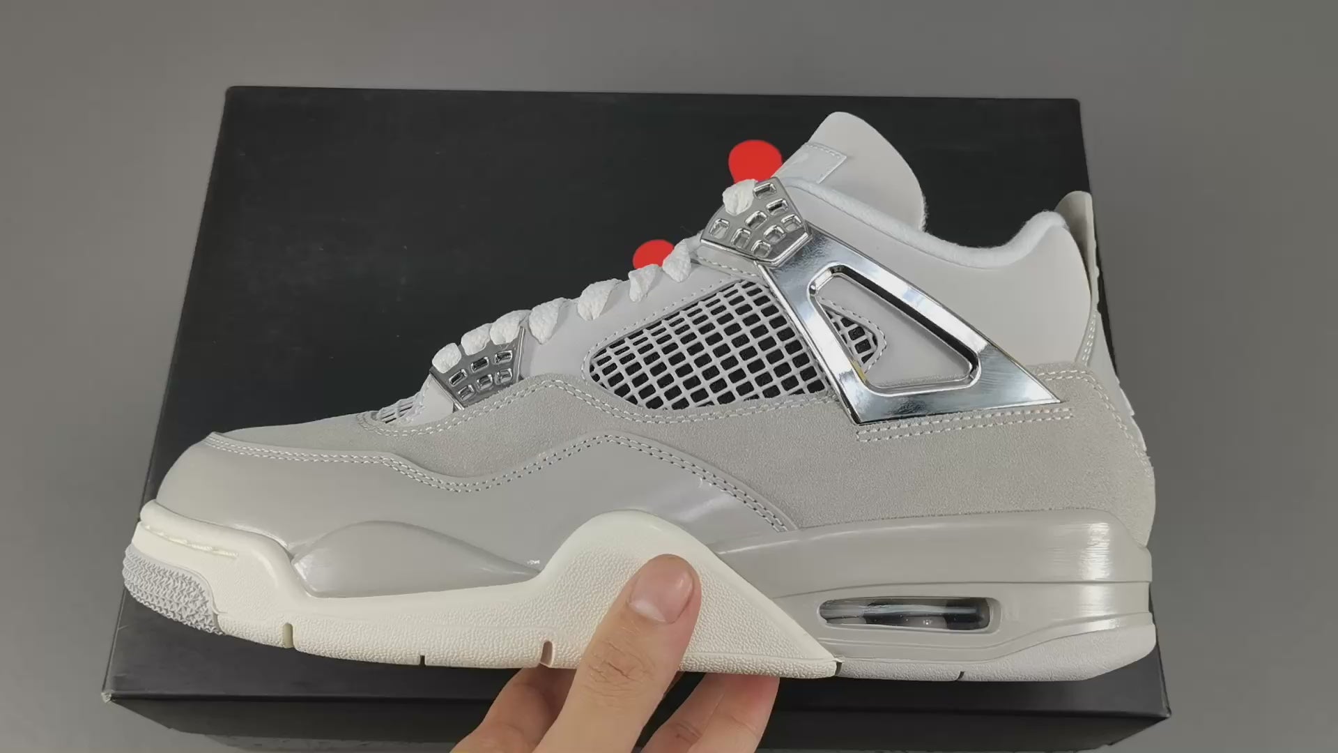 Air Jordan 4 Retro Frozen Moments
